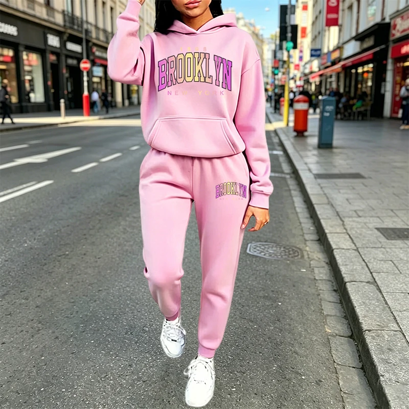 Winter Clothing For Women - Casual damesoutfits, sweatshirt met capuchon en